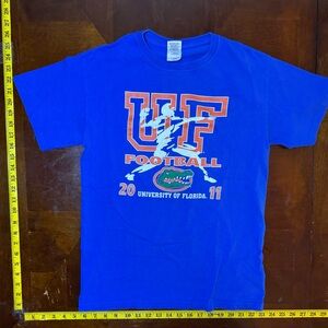 Vintage Gildan University of Florida Gators 2011 Football Pepsi t-shirt blue or